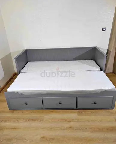 Ikea hamnes day bed with 2 mattress and 3 store Drawer underneath is