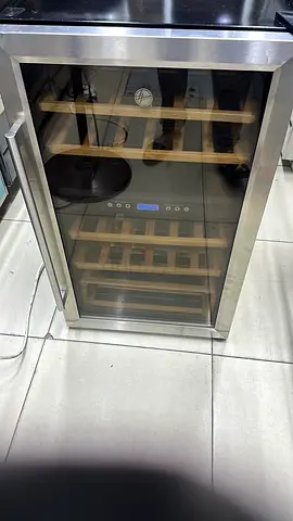 Hoover wine fridge