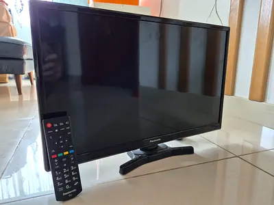 Panasonic 24 inch LED TV with remote