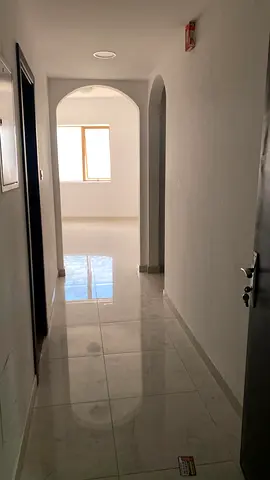 غرفة وصاله للبيع بسعر مناسب - 2 حمام - غرفه ماستر - مساحات واسعه - جاهزه للسكن - باركن