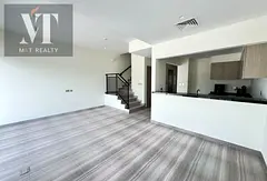 Lake and Park View | Single Row | Bright