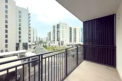 Ready to Move In 1BR | Low Floor | Prime Location