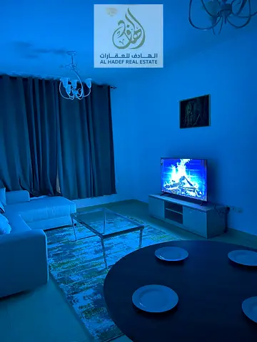 شقة للإيجار الشهري في أبراج الياسمين مقابل سيتي سنتر عجمان ✨  فرصة مميزة للسكن في موقع حيوي وقريب من جميع الخدمات، شقة غرفه وصالة بمساحة مريحة وتشطيب