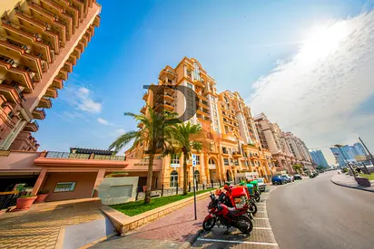 Spacious Unit | Prime Location | Big Terrace