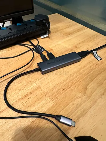 USB-C Hub for Extensive Connectivity
