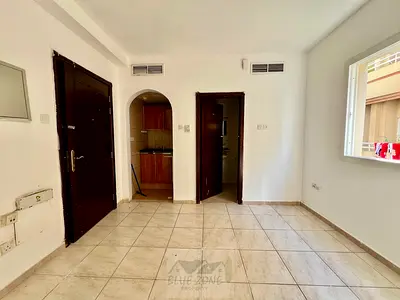 NICE STUDIO ~CLOSE KITCHEN ~CENTRAL AC IN 19K **