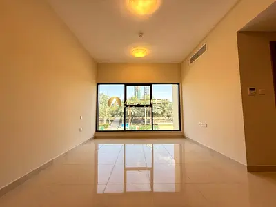 Immaculate Huge 3Br Villa Plus Maid Room