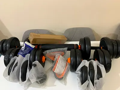 WORKOUT SET: Dumbbells, 45 kilograms Free Weight Set with 2 Connectors  Adjustable Sky Land Bench