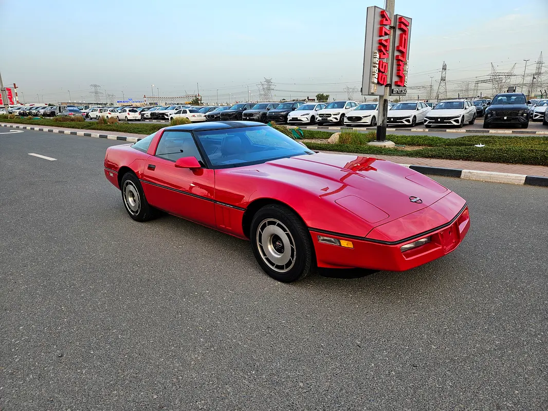Chevrolet Corvette 1984 — photo 1 of 20