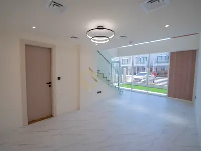 Luxury | Spacious &amp; Bright | Prime Location