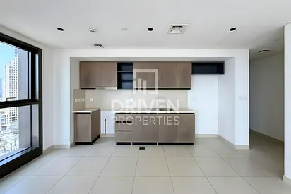 Sea View | Mid Floor | Vacant | Spacious Layout
