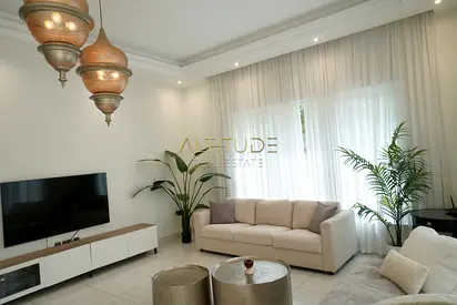 Spacious 4BR Villa | Modern Kitchen | Huge Layout | Vacant