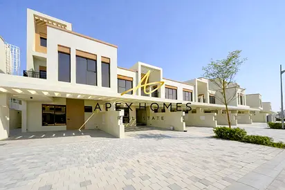 Lagoon facing | MID CORNER | Larger Plot