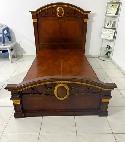 Bed wood good conditions