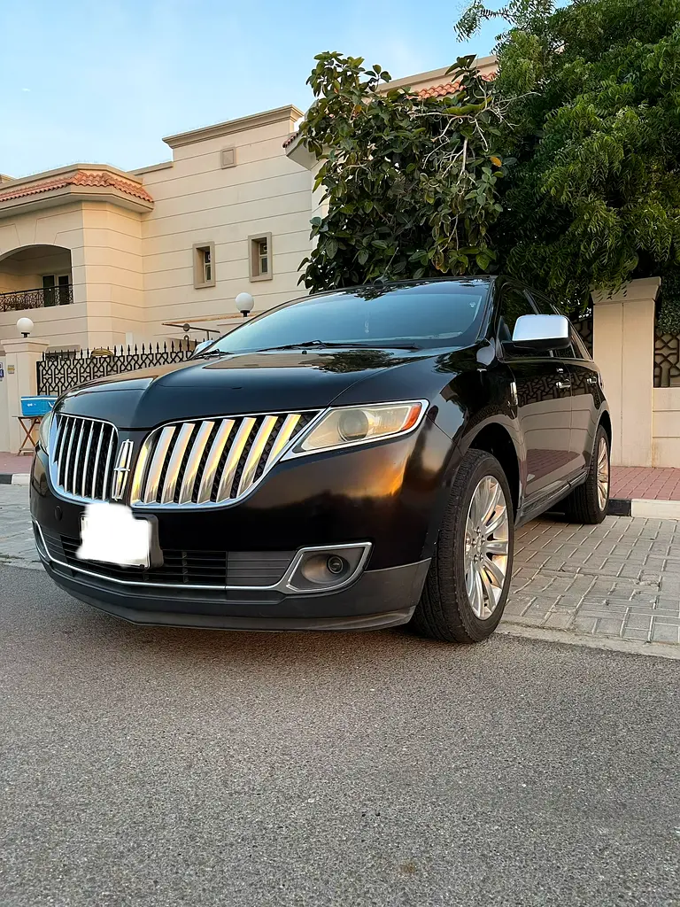 Lincoln MKX 2013 — photo 1 of 15