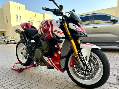 DUCATI STREETFIGHTER V4S SUPREME LIMITED EDITION 1 OF 250