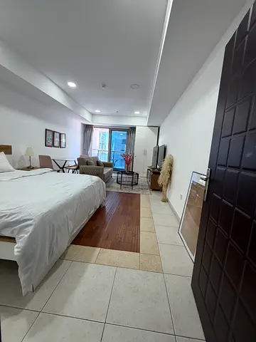 Luxury spacious room in Marina