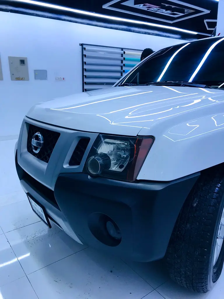 Nissan Xterra 2009 — photo 1 of 3