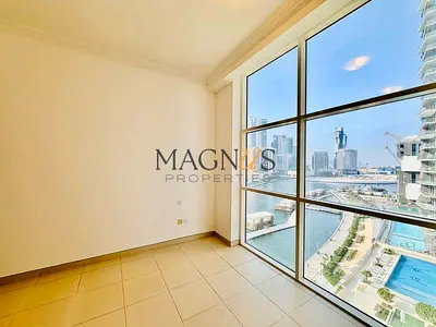 FULL CANAL VIEW | CLOSED KITCHEN | AVAILABLE NOW