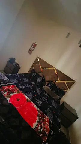 My double bed with and 2 bedside tables nd big size mattress