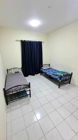 One Executive Bedspace / shared room available
