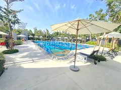 Conrer unit 3BR Townhouse available with All facilities close pool in Robinia massar