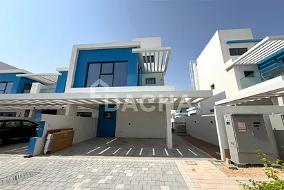 Kitchen Appliances | Corner Unit | Maids Room