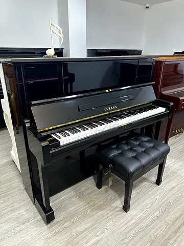 Yamaha UX1 - Upright Piano- Reconditioned (refurbished)