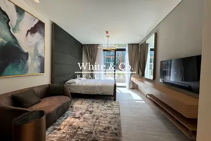 Direct Pool Access | Modern | Furnished