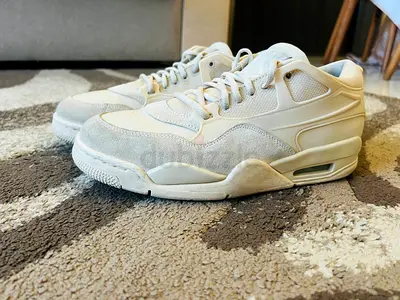 Lightly used Jordan 4  RM size 42