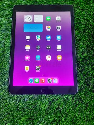 ipad 7th generation 32GB 
Delivery available