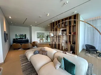 Skyline View Elite Apartment Modern Layout Balcony
