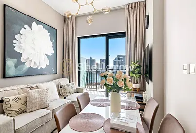 SPACIOUS 1 BEDROOM | CANAL VIEW