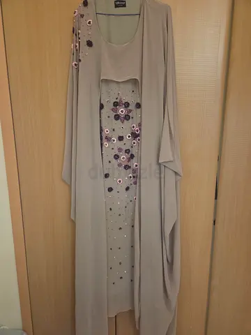 Elegant Embroidered Jalabiya farasha