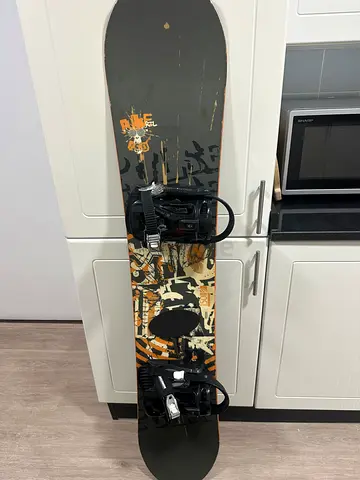 Salomon pulse snowboard