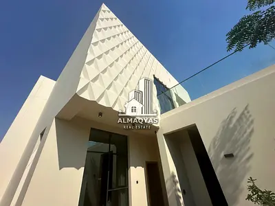 Luxury 4BR Townhouse | Spacious Layout | Green Area | Freehold