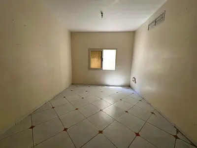 33 الف سنويا | بلكونه | جاهزه للسكن | عائلات