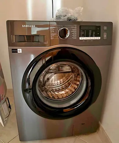 SAMSUNG Latest Model 8KG Washing Machine - Good Working Condition