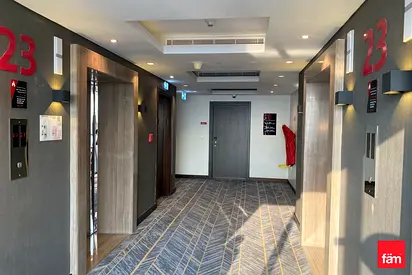 Negotiable l Multiples Units l Golf View