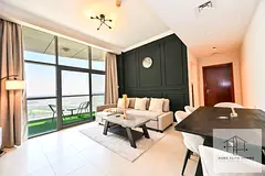 Pool / Gym / Balcony / Canal View / Fast Wifi