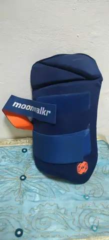 Moonwalkr cricket Thigh pad