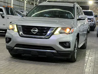 2017 Nissan PATHFINDER 缩略图 3