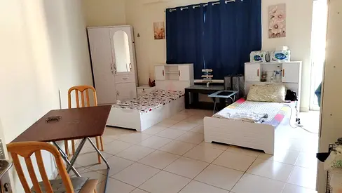 PREMIUM ACCOMMODATION FOR INDIAN FEMALE EXECUTIVES