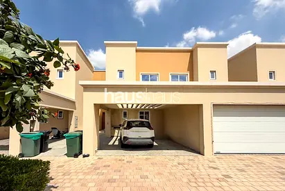 Single Row | Vacant | Modern Finishes