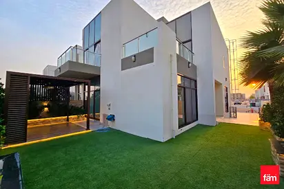 Single Row | Fully Upgraded | Exclusive | Vacant