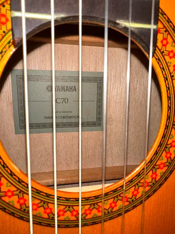 Yamaha C-70 classical acoustic guitar (used, good condition)