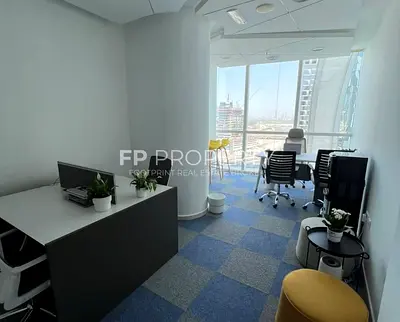 Fully Fitted Officel| Prime Location l| Canal View