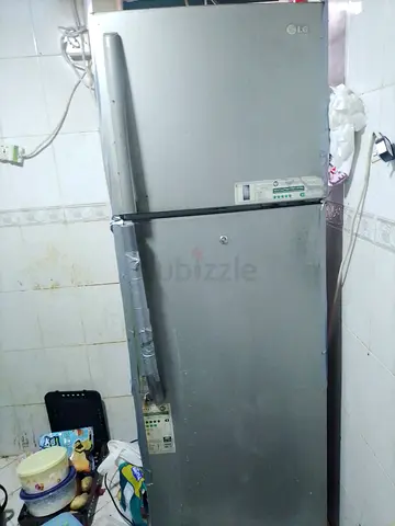 LG Top-Freezer Refrigerator (Silver) - Used, Working