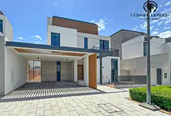 5BR | Modern Family Villa | Maid's Room