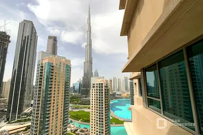 BURJ AND FOUNTAIN VIEWS | CLOSED KITCHEN